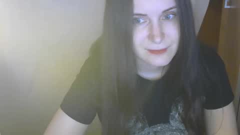 Snapshot of avialenne chatting on March 2026 06:02:02 PM avialenne online show from March 2026 06:02:02 PM