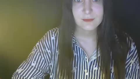 Snapshot of avialenne chatting on March 2026 05:56:01 PM avialenne online show from March 2026 05:56:01 PM