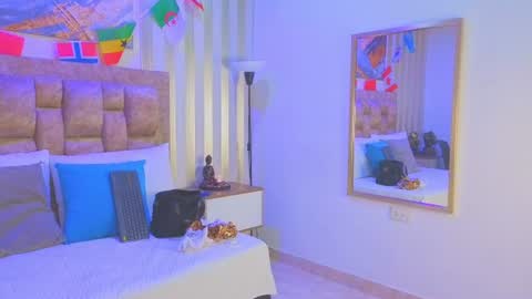 Snapshot of avis_lara chatting on July 2026 07:08:02 PM AVIS online show from July 2026 07:08:02 PM