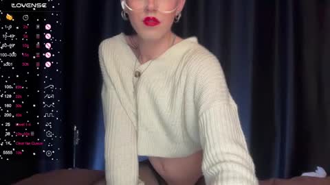 avril_pearly_ online show from December 2024 08:25:02 PM