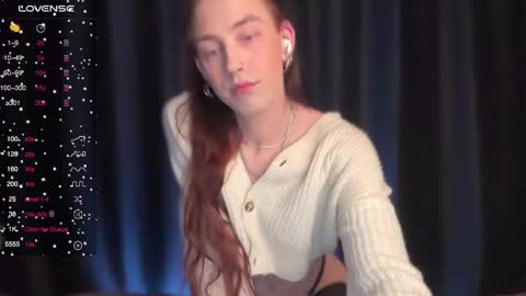 avril_pearly_ online show from January 2025 07:43:01 PM