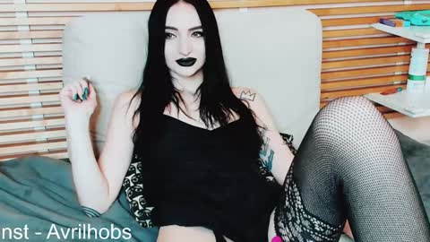 Avril online show from February 2025 11:32:02 AM