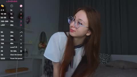 Snapshot of avrillemell chatting on September 2025 10:13:01 PM Avril online show from September 2025 10:13:01 PM