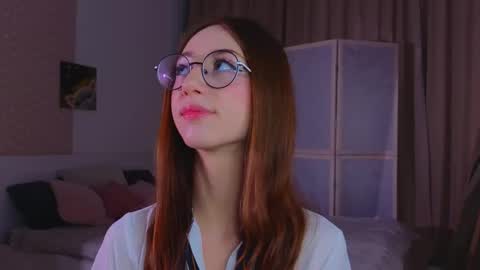 Avril online show from November 2025 10:15:01 PM