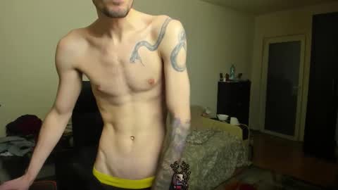 Snapshot of awesome_justin chatting on November 2025 12:09:01 AM Justin online show from November 2025 12:09:01 AM