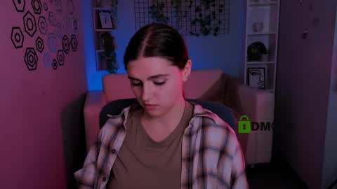 Snapshot of awesomeemma_ chatting on May 2026 04:04:02 PM awesomeemma_ online show from May 2026 04:04:02 PM