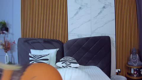 Ella online show from December 2024 05:32:01 AM