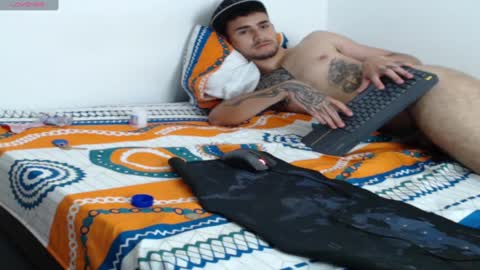 Axel online show from February 2025 07:09:01 PM