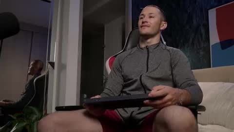 Axel Fairchaild online show from November 2025 12:44:02 PM