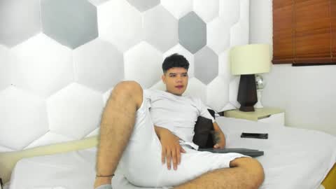 Snapshot of axel_forte chatting on February 2026 01:15:01 PM Axel Forte online show from February 2026 01:15:01 PM