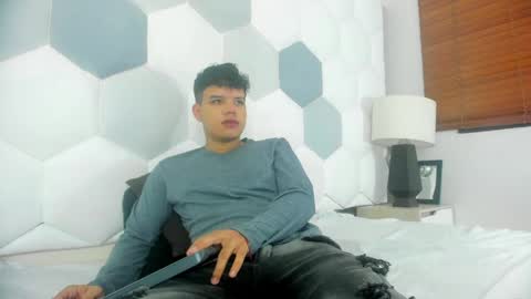 Snapshot of axel_forte chatting on April 2026 01:56:02 PM Axel Forte online show from April 2026 01:56:02 PM