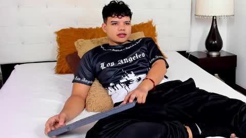 Snapshot of axel_forte chatting on May 2026 01:40:01 PM Axel Forte online show from May 2026 01:40:01 PM