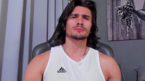 Snapshot of axel_owen chatting on January 2025 09:26:01 PM Axel online show from January 2025 09:26:01 PM