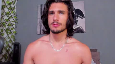 Snapshot of axel_owen chatting on February 2025 09:48:01 PM Axel online show from February 2025 09:48:01 PM