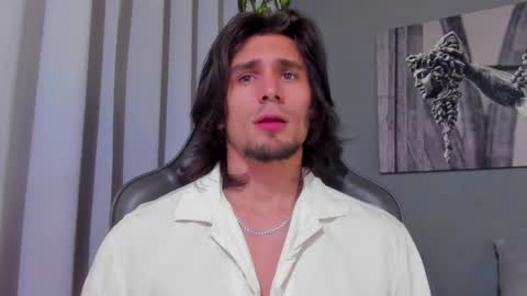 Snapshot of axel_owen chatting on March 2025 09:22:01 PM Axel online show from March 2025 09:22:01 PM