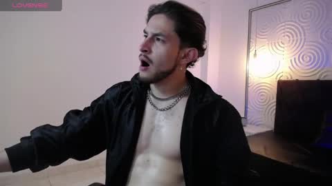 Snapshot of axel_porn_ chatting on April 2026 01:43:02 AM Axel online show from April 2026 01:43:02 AM