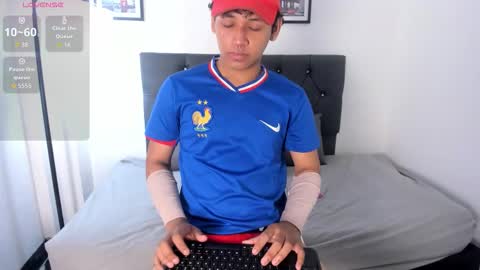 Alex online show from November 2025 09:35:02 PM