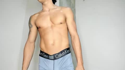 axel_rosse2 online show from November 2025 12:09:01 AM