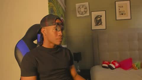 AXEL SILVA online show from October 2025 12:37:02 PM