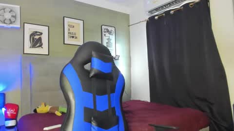 AXEL SILVA online show from October 2025 12:28:02 PM