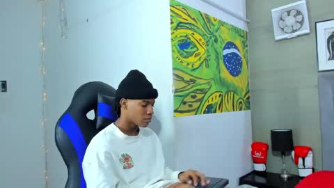 AXEL SILVA online show from October 2025 12:33:01 PM