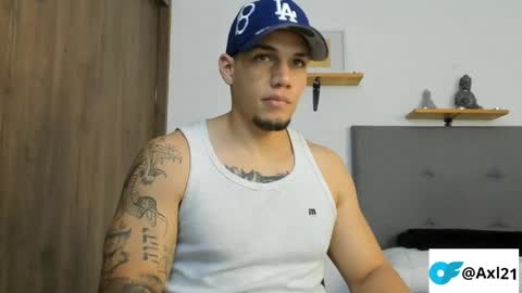 INDEPENDENT MODEL  online show from May 2026 01:14:02 AM