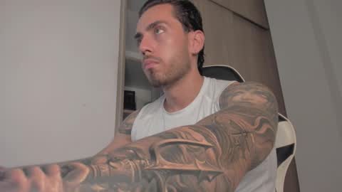 Snapshot of axelblaze_1 chatting on March 2026 01:49:01 PM axelblaze_1 online show from March 2026 01:49:01 PM