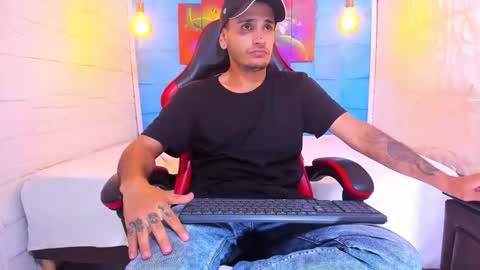 Axell Cross2 online show from February 2026 02:34:02 AM