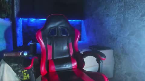 Axell Cross2 online show from April 2026 02:17:01 AM