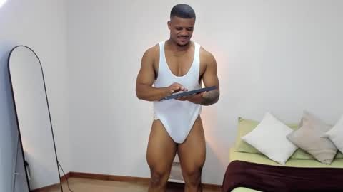 Snapshot of axelldasilva chatting on February 2026 08:40:02 PM AXEL DA SILVA online show from February 2026 08:40:02 PM