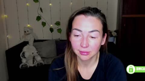 Jully online show from February 2025 11:02:02 AM