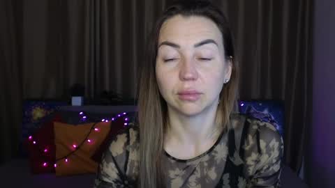 Jully online show from February 2025 01:48:02 AM