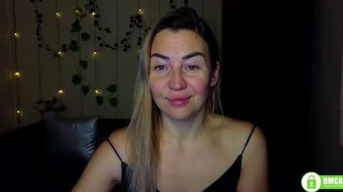 Jully online show from January 2026 06:24:02 PM