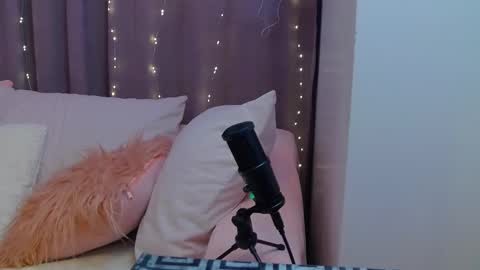 Ayanna online show from February 2025 08:42:02 PM