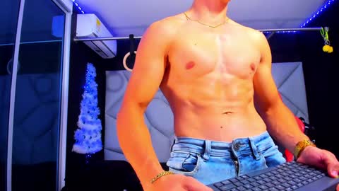 Ayden Miller online show from December 2024 07:28:01 AM