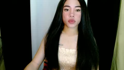 ayesha_x online show from October 2025 05:44:02 PM