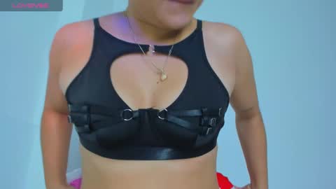 Mariana online show from January 2025 12:38:01 AM