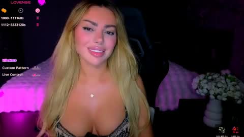  Ayla Demir  online show from May 2026 07:59:02 PM