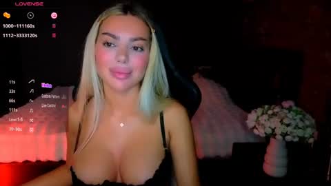 Snapshot of ayla_demir chatting on July 2026 08:13:02 PM Ayla Demir online show from July 2026 08:13:02 PM
