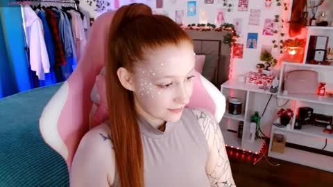 Ayla hill online show from November 2025 07:13:01 PM