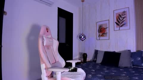 Ayleen online show from October 2025 02:05:01 PM