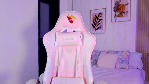 Ayleen online show from February 2026 01:38:01 PM