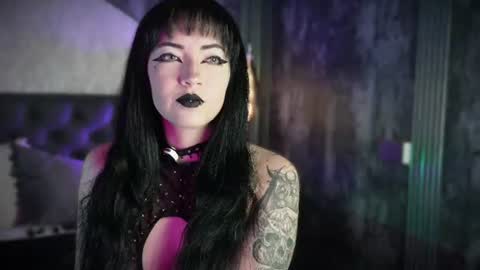 Snapshot of aylen_darkmoor chatting on June 2026 07:05:01 PM Aylen online show from June 2026 07:05:01 PM
