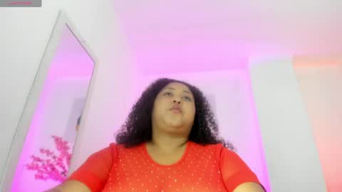 Snapshot of ayliinn_ chatting on April 2026 02:27:02 AM Ayliinn online show from April 2026 02:27:02 AM