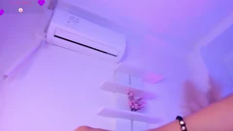 Snapshot of aylinlove_ chatting on June 2026 11:35:02 AM aylinlove_ online show from June 2026 11:35:02 AM