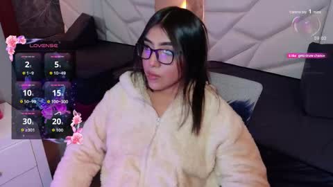 Snapshot of aysel_27 chatting on September 2025 11:41:01 PM Aysel online show from September 2025 11:41:01 PM