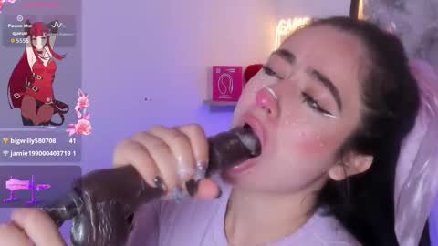 ayshel_lira online show from November 2025 02:05:01 PM