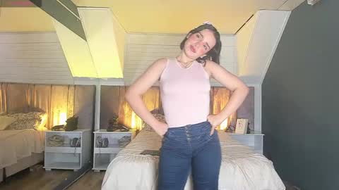 Snapshot of azahara_18 chatting on March 2026 11:21:02 PM Azahara online show from March 2026 11:21:02 PM