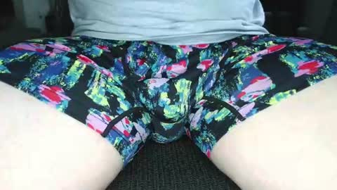 azrul_9 online show from July 2026 10:16:01 PM