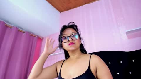 Snapshot of azul_moon chatting on November 2025 04:57:02 AM azul_moon online show from November 2025 04:57:02 AM